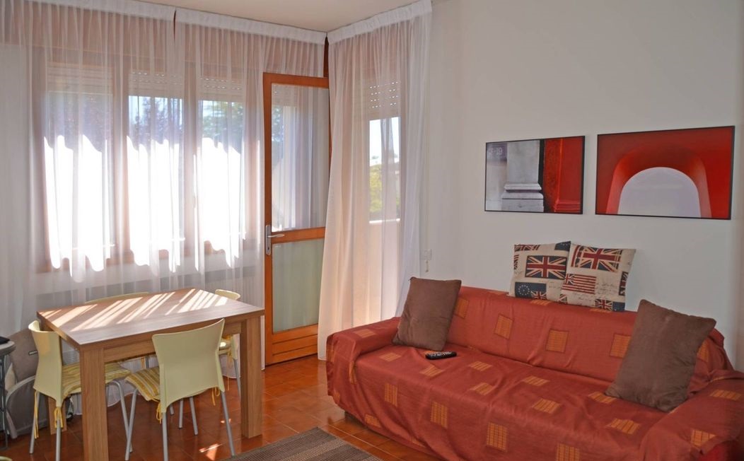 Bilocale di 55 m² con Terrazzo Abitabile, Cantina e Garage – Arredato e Attrezzato