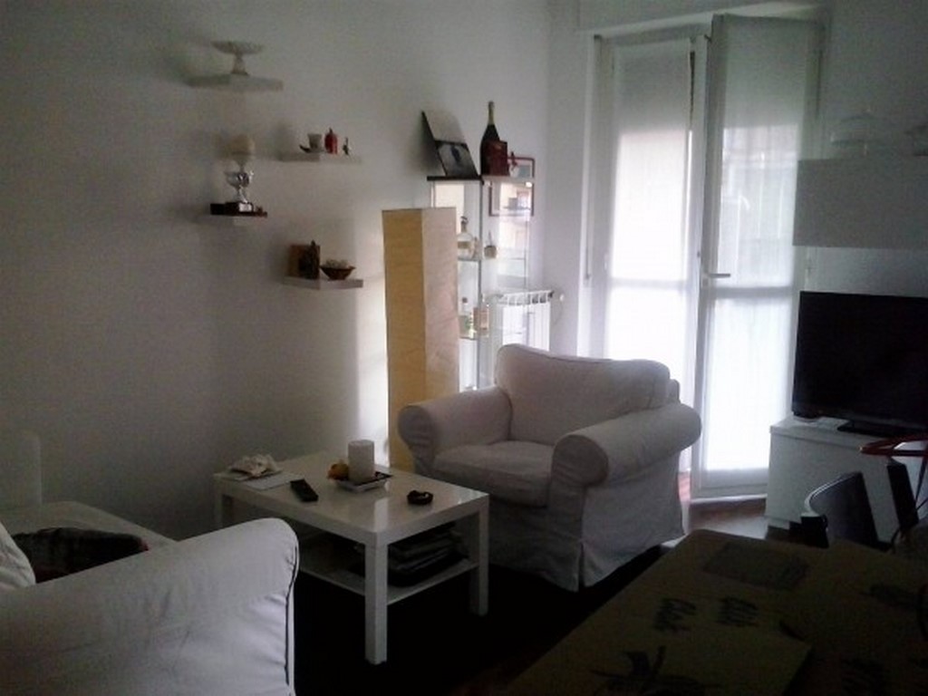 Bilocale di 50 m² Completamente Arredato con Balcone e Posto Auto