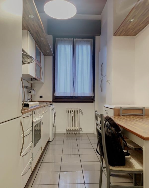 Luminoso Appartamento Arredato di 60 mq con 2 Camere Matrimoniali – 2° Piano con Ascensore e Cantina